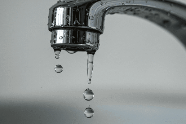 7 Simple Steps to Repair a Leaky Faucet at Home